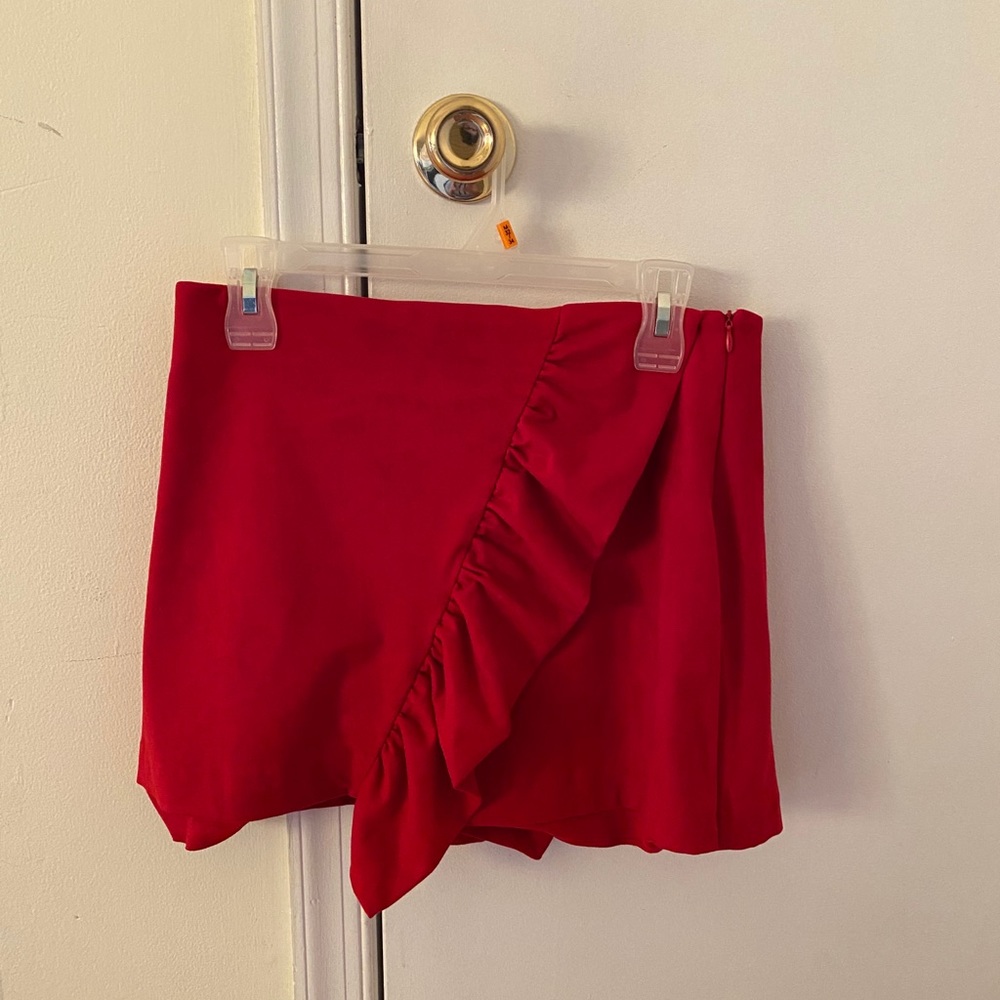 Red Zara skort
